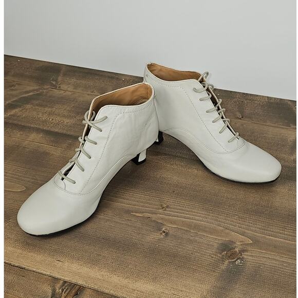 Array by Massey leather lace up ankle boots womens sz9M light grey butter soft - Picture 4 of 11